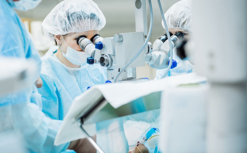 3 Types of Cataract Surgery: Pros, Cons, and Effectiveness