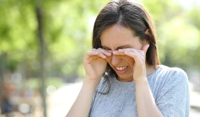 Dry Eyes In Winter: Follow These Expert Recommended Tips To Prevent This Condition