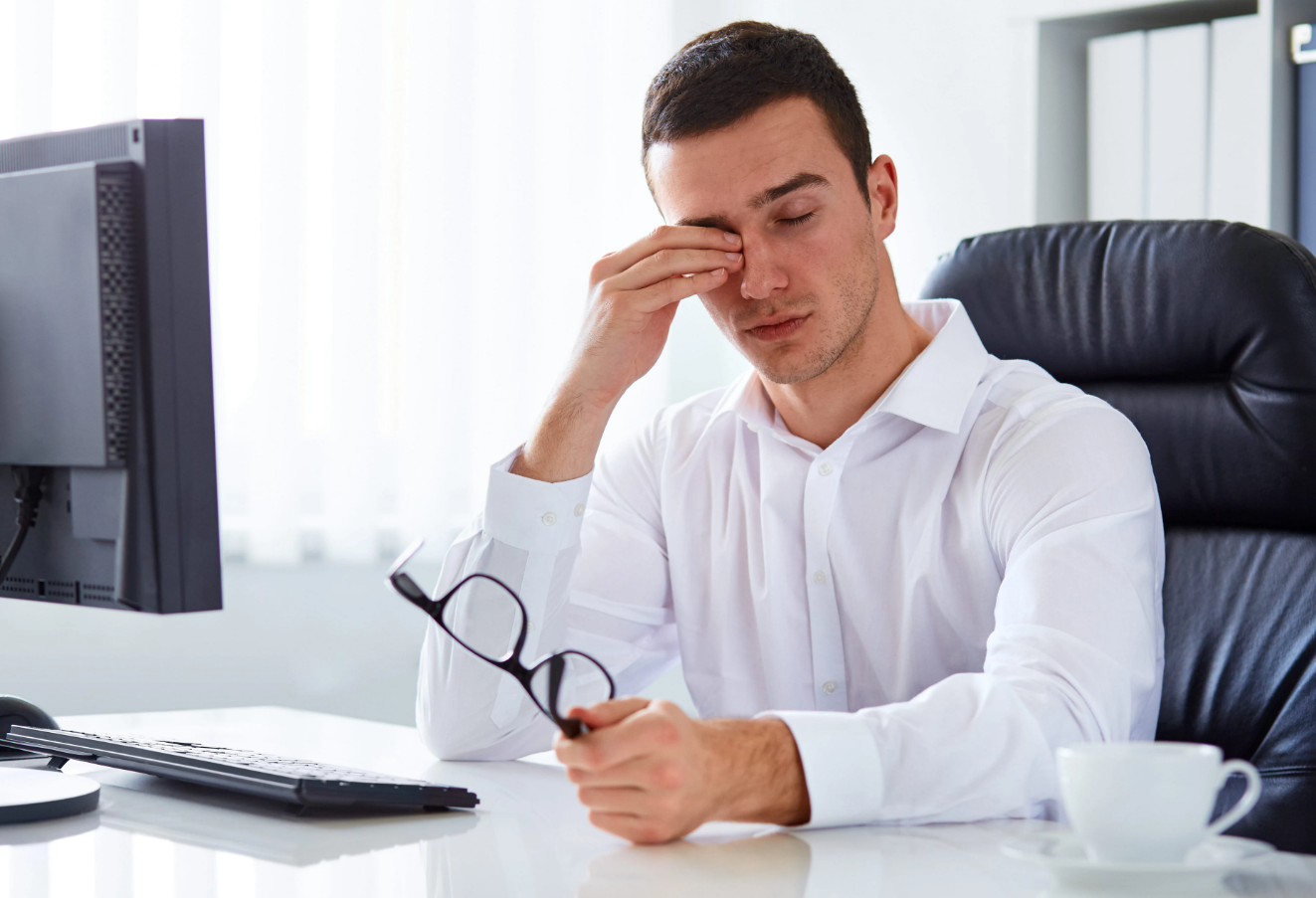 Why Do Your Eyes Feel Blurry After Staring at a Screen for Too Long